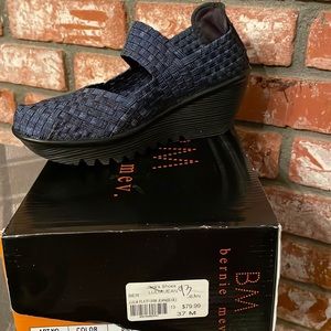 Bernie Mev super comfortable shoes